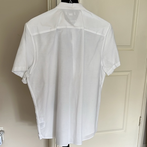Calvin Klein short sleeve button down - Picture 4 of 4